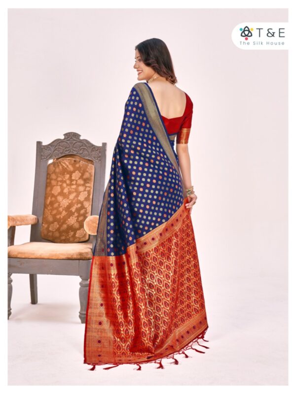 Aagman designer silk saree - Image 2